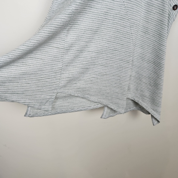 Soft Surroundings Green White Striped Button Detail Long Sleeve Tunic Top Sz S - Picture 4 of 7